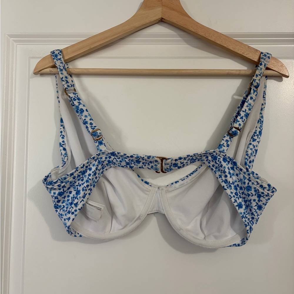 Hollister Bikini Top - Picture 2 of 3